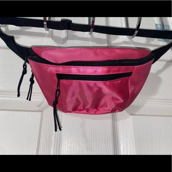 Pink Fanny pack - Picture 2 of 3